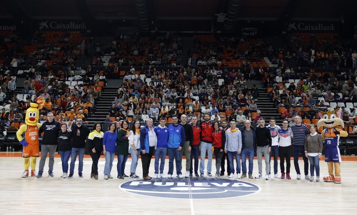 Clubes de baloncesto afectados por la DANA disfrutan de la Fonteta