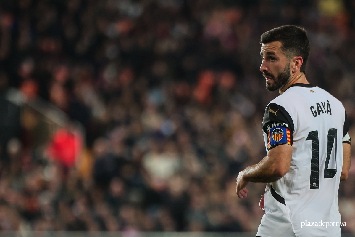 Gayà cumple 300 partidos en Liga con el Valencia