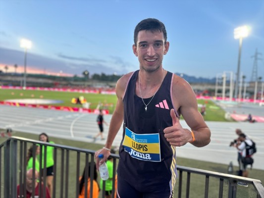 Llopis frena el imparable ascenso de Jordán y se corona campeón de los 60 metros vallas