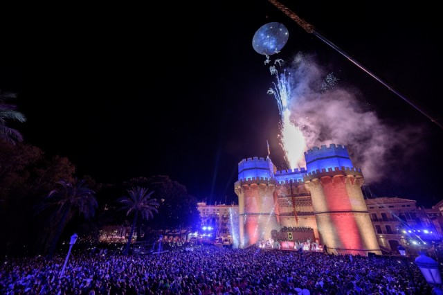 Cómo afecta al tráfico en València la celebración de la Crida y la primera mascletà de las Fallas 2026