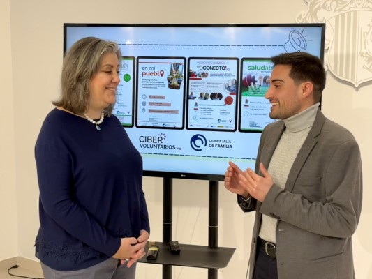Orihuela ofrecerá formación digital para mejorar la autonomía de las personas mayores