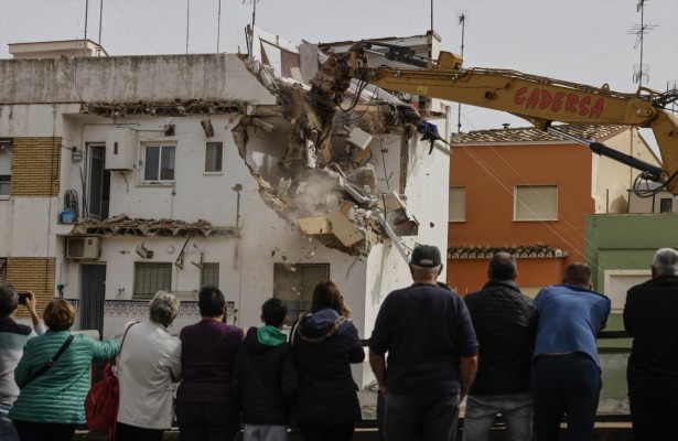 Chiva prevé demoler 30 viviendas afectadas por la Dana