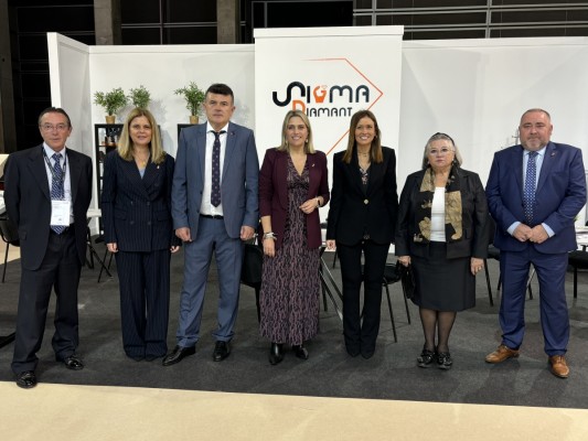 Almassora se posiciona en Cevisama como líder en la gestión y modernización industrial cerámica