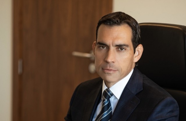 Squirrel compra NF Media y MATPRO y negocia otras operaciones corporativas similares