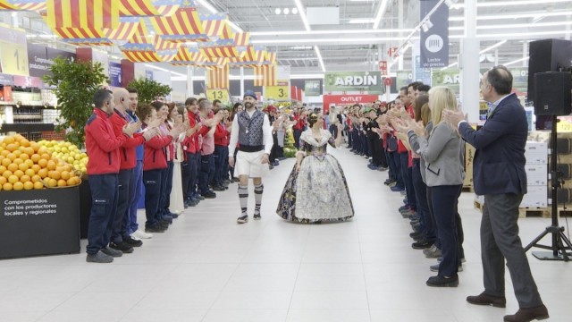 Carrefour reabre en Alfafar tras un proceso 