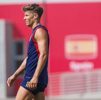 400 hidrolimpiadoras y más manos: Marcos Llorente llega a Valencia para colaborar en las zonas afectadas por la Dana