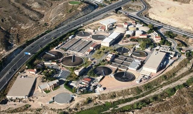EU Podem insta al PP de Alicante a aportar informes sobre el emisario de la depuradora de Rincón de León