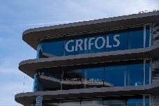 Grifols sube en 4,3% en Bolsa y marca máximos de enero de 2024, cuando sufrió el ataque de Gotham