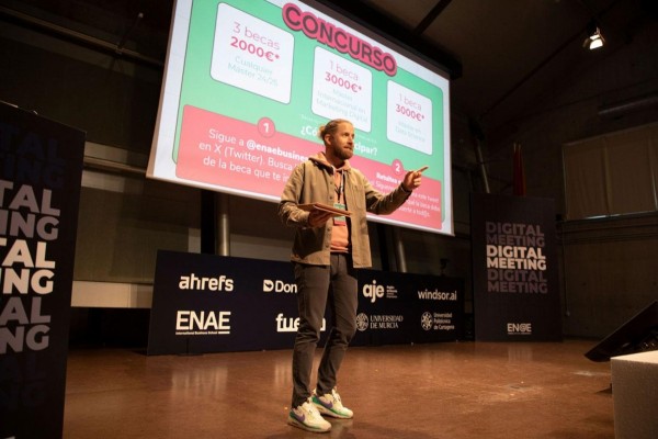 VIII ENAE Digital Meeting: El marketing digital potenciado por la inteligencia artificial revoluciona Murcia 
