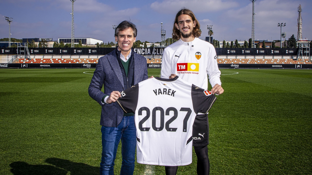 Yarek amplía su contrato con el Valencia CF hasta 2027