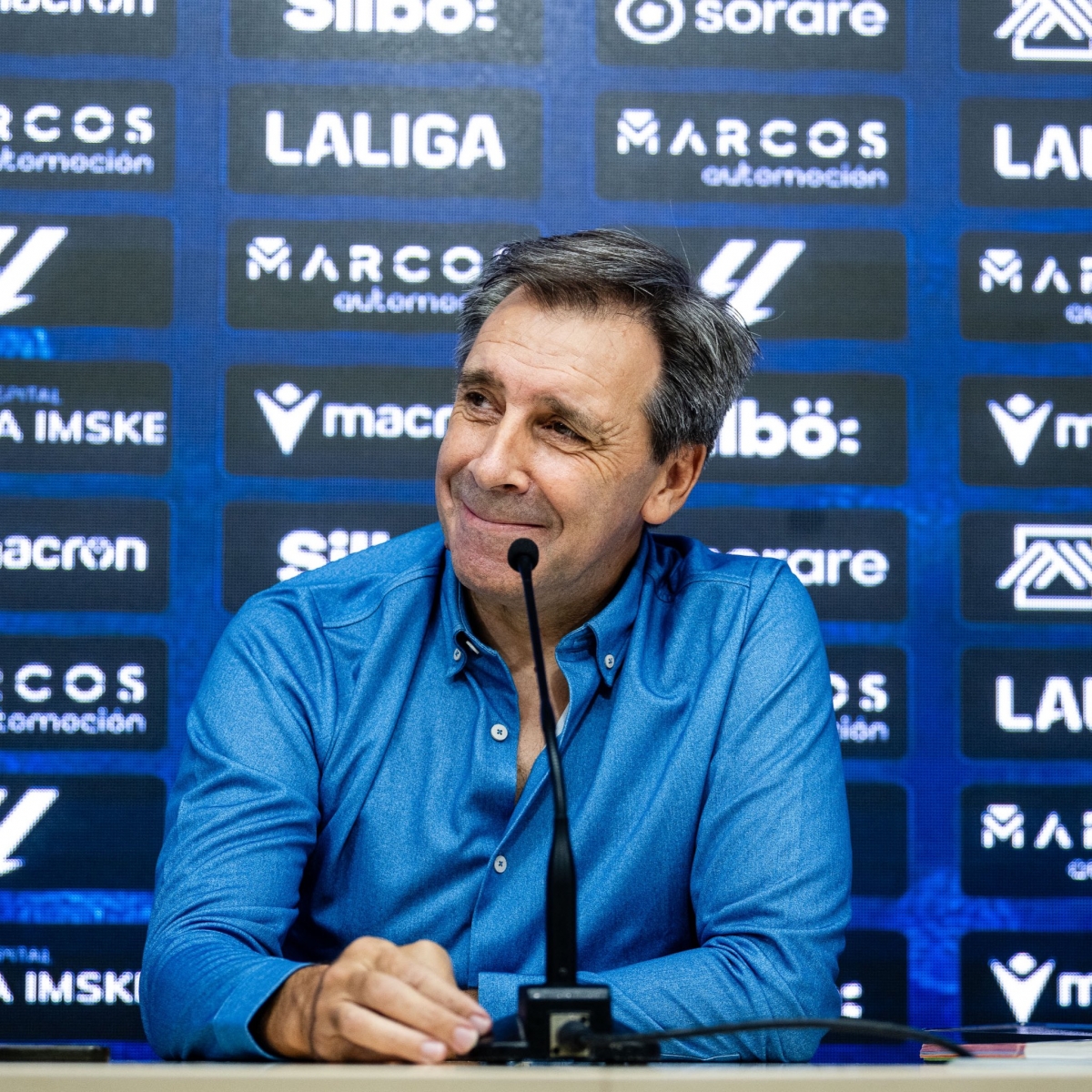 Felipe Miñambres se marcha del Levante UD