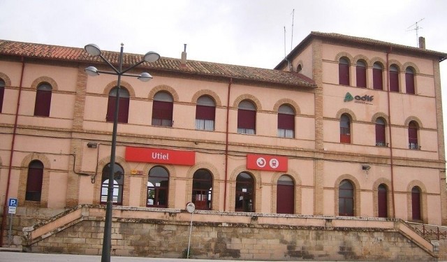 Adif adjudica por 1,84 millones de euros el suministro de aparatos de vía para el tramo Buñol-Utiel