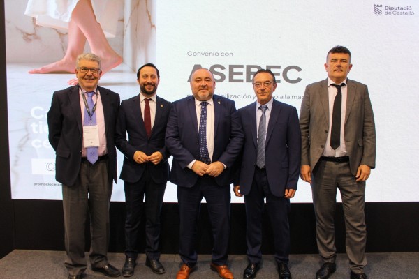 La Diputación firma un convenio con Asebec y destina 30.000€ a apoyar la maquinaria cerámica