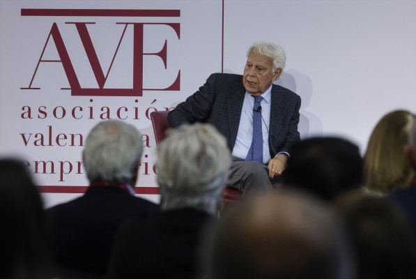  Felipe González: 
