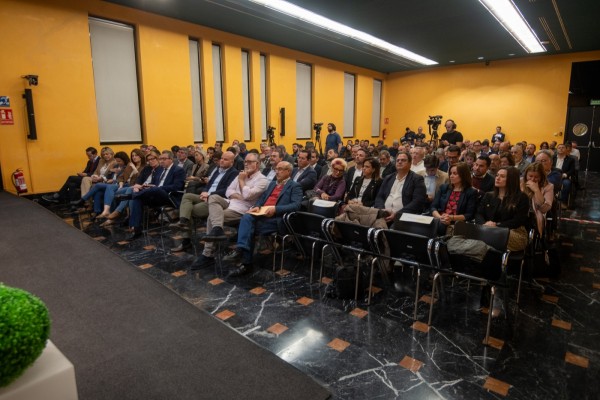 Toni Pérez reivindica el foro de alcaldes de Alicante para 