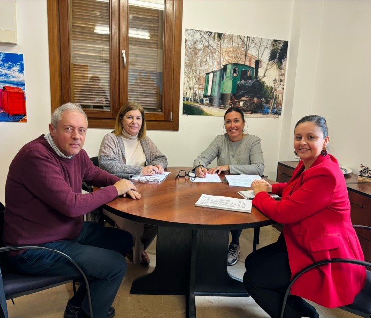 La concejala de Turismo, en la reunión de trabajo. - Foto: AYUNTAMIENTO DE CASTELLÓ