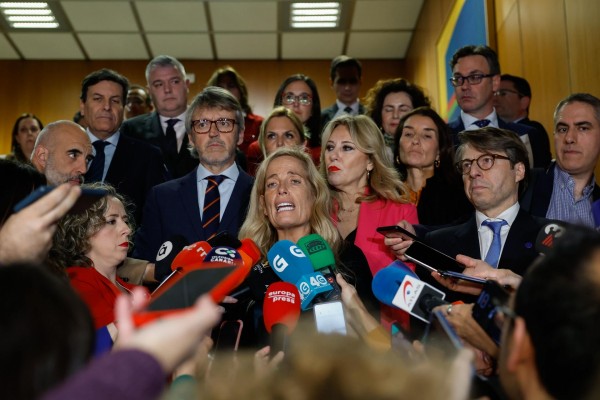 Las CCAA del PP se plantan ante el enjuague entre Montero y ERC para la quita de la deuda