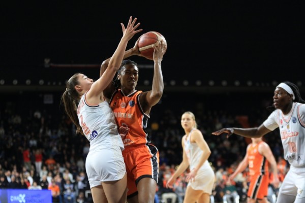 Valencia Basket hace historia y estará en sus primeras semifinales de EuroLeague Women (92-77)