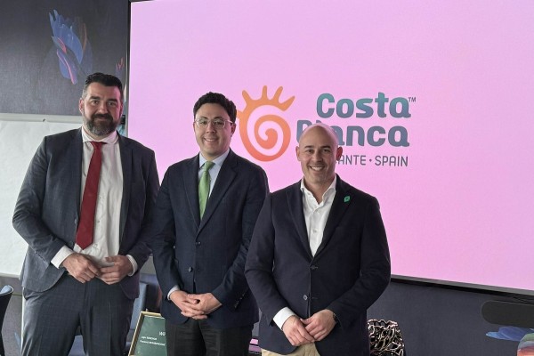 La Costa Blanca 'vende' su oferta en Varsovia como el destino español mejor conectado con Polonia