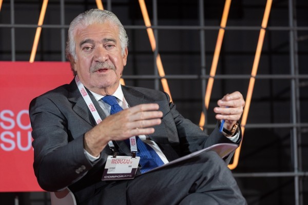 Endesa gana 1.888 millones de euros en 2024, un 154% más, y pulveriza sus objetivos para el año
