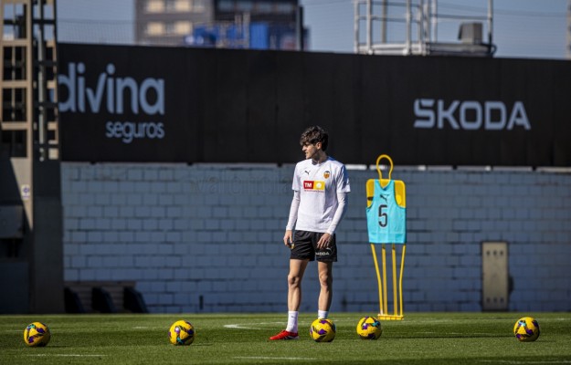 El posible once del Valencia CF para visitar El Sadar