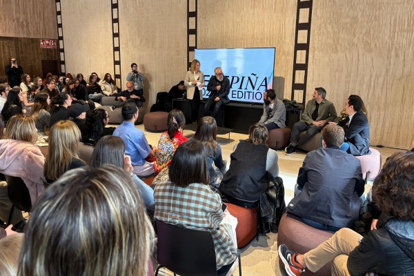FentPiña: el creativo Antonio Piñero conecta en Alcoy a publicistas referentes con futuros profesionales