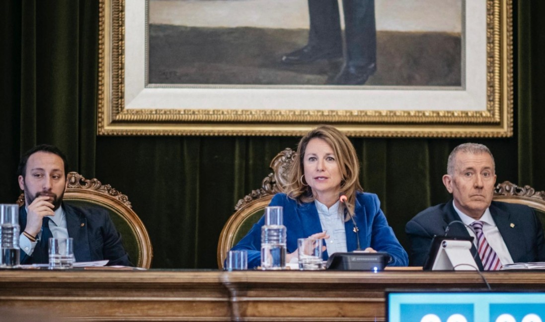 La alcaldesa de Castelló, Begoña Carrasco, durante el pleno. - Foto: AYUNTAMIENTO DE CASTELLÓ