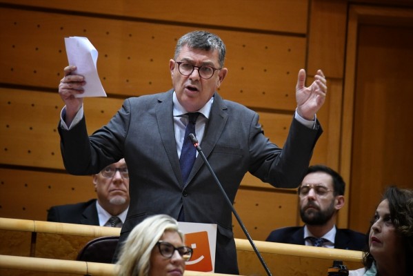 Compromís recurre la decisión del PP de citar de la Generalitat únicamente a Mazón a la comisión del Senado sobre la Dana