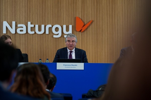 La CNMV admite a trámite la auto-OPA de Naturgy para hacerse con hasta un 9% de su capital