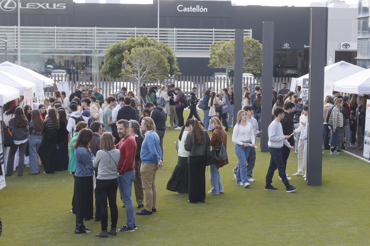 El CEU celebra su jornada Píxel junto a asociaciones de personas con diversidad funcional de Castellón