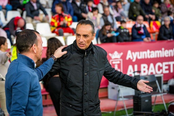 Oltra espera que el Eldense aproveche su “buen momento” ante el Levante