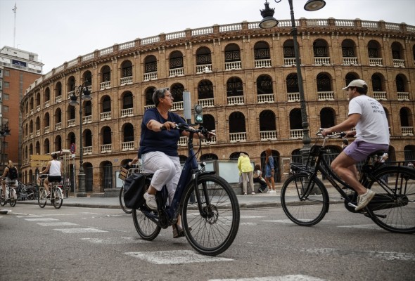 Estudio constata el aumento del uso de la bicicleta en València, sobre todo por mujeres
