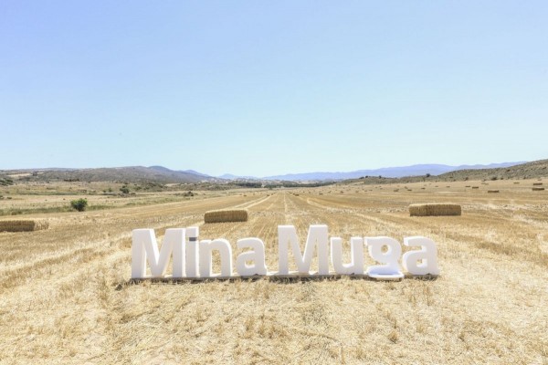 Mina Muga afronta el mes más decisivo para su continuidad