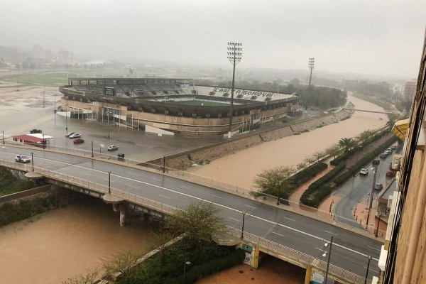 Aplazada la jornada en ocho municipios de la Región por fuertes vientos y lluvias