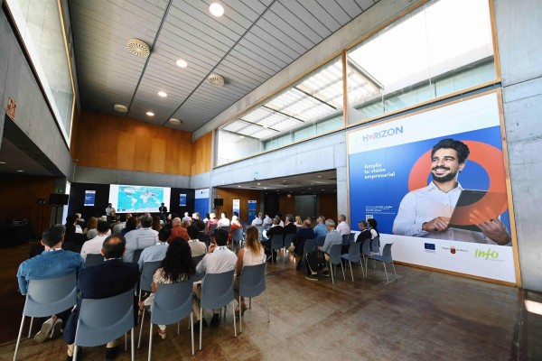 Más madera para las empresas: la Región moviliza una inversión de 3,9 millones en el diseño de los planes de internacionalización 