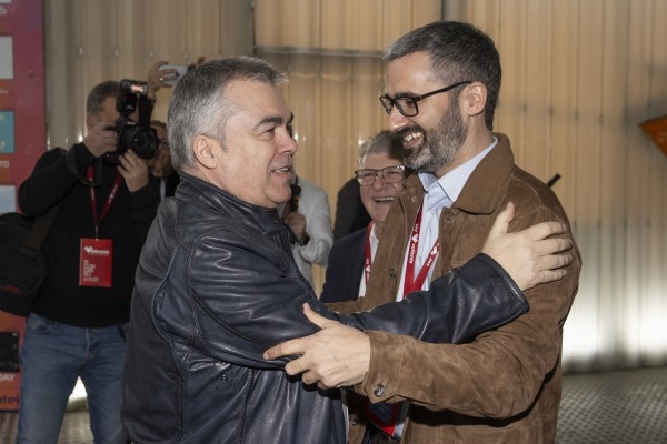 El socialismo murciano se encomienda al manual de resistencia de Sánchez tras el varapalo de Cerdán
