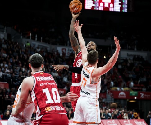 Valencia Basket se reencuentra con su mejor versión y ‘arrolla’ a Casademont Zaragoza