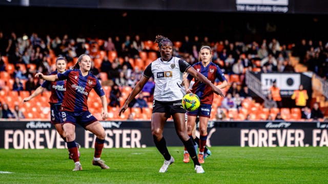 Empate en el derbi femenino entre Valencia CF y Levante UD (1-1)