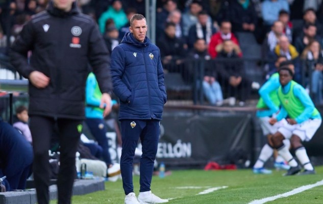 Plat: “No ha sido nuestro mejor partido, pero estoy contento con la victoria”