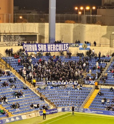 Once detenidos y varios heridos leves en una riña tumultuaria entre aficionados radicales del Hércules y del Recreativo