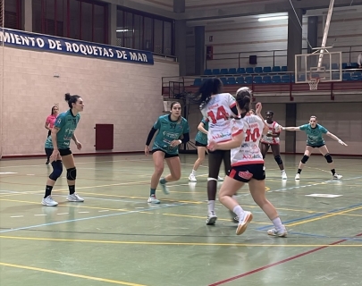 Gran victoria del grupo USA en Almería (22-30)