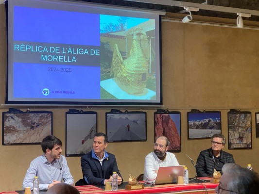 La Diputación refuerza su compromiso por la recuperación del patrimonio cultural con la réplica de l’Àliga de Morella