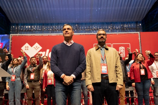 Fotogalería: Pedro Sánchez arropó a Francisco Lucas en su proclamación como nuevo secretario general del PSRM-PSOE (Fotos: La Roca)