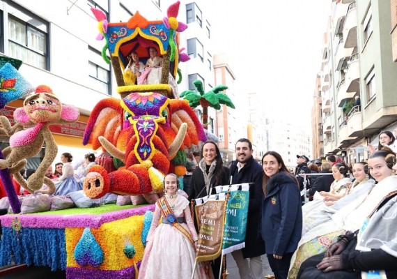Burriana celebra la “Cavalcada del Ninot Infantil 2025”