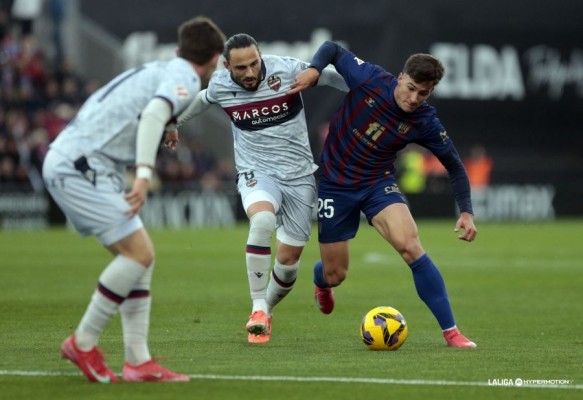 CD Eldense 1-2 Levante UD: Brugué y Espí culminan un milagro en Elda