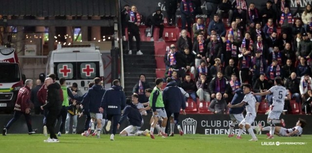 Las notas del CD Eldense 1-2 Levante UD: Carlos Espí se reivindica en Elda
