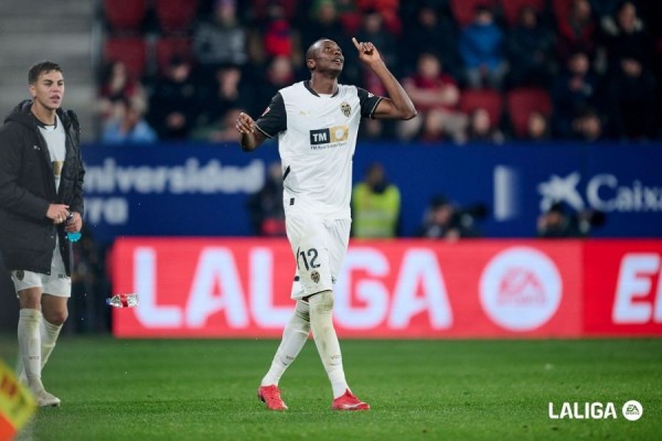 Las notas del CA Osasuna 3-3 Valencia CF: La magia de Sadiq aparece a tiempo