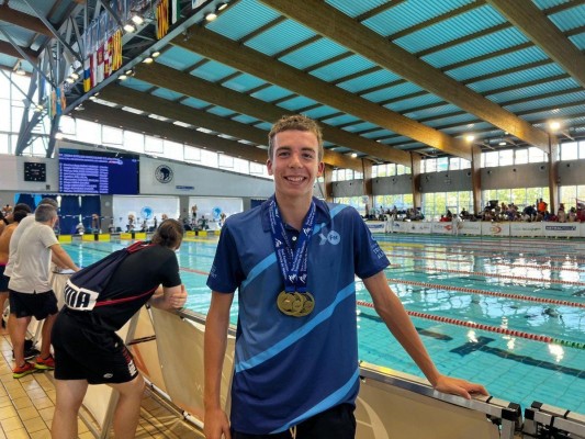 La armada valenciana desembarca en el Nacional de natación en busca de medallas