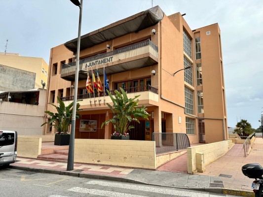 El Campello reduce el periodo de pago a proveedores a menos de 30 días