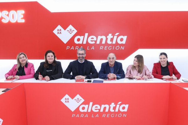Los socialistas murcianos celebran que el PSOE 